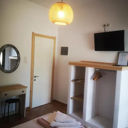Achillion B&B Paralia Skotinis Exterior photo