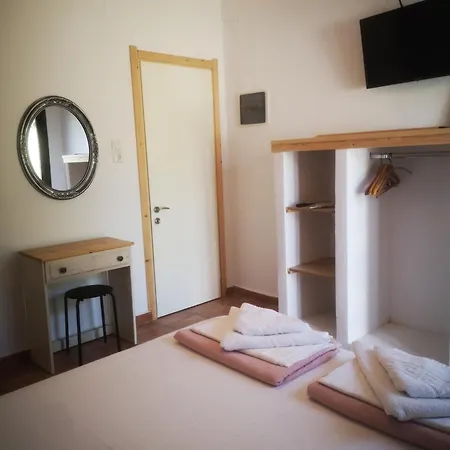 Achillion B&B Paralia Skotinis Exterior photo